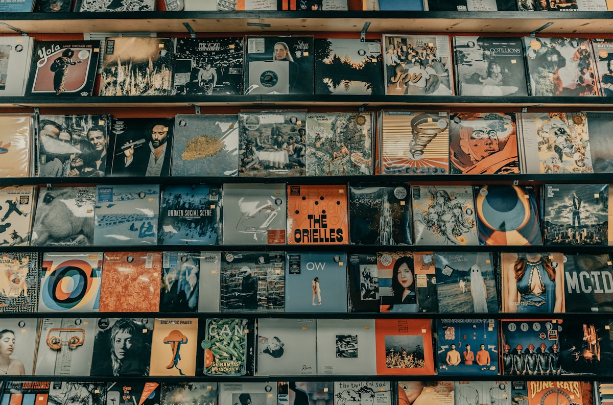 Selling albums direct-to-consumer